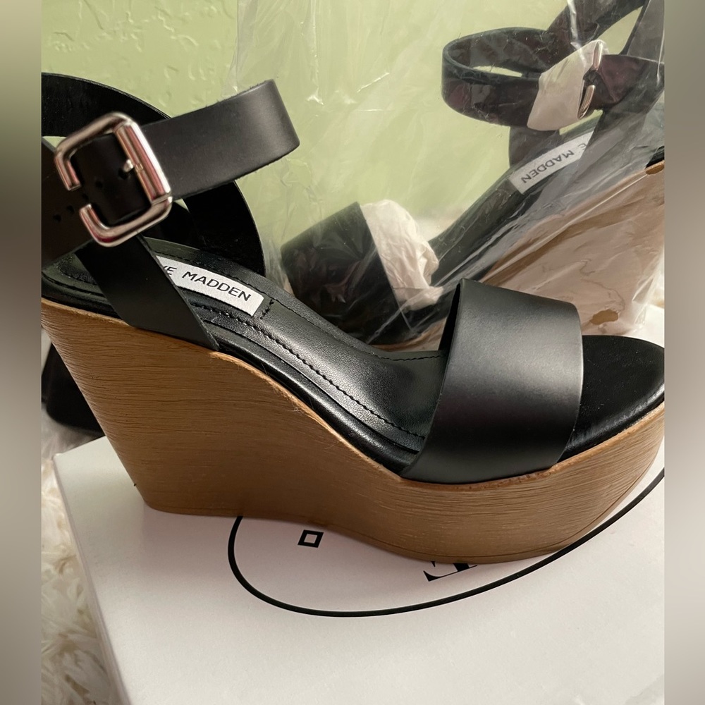Steve Madden wedges